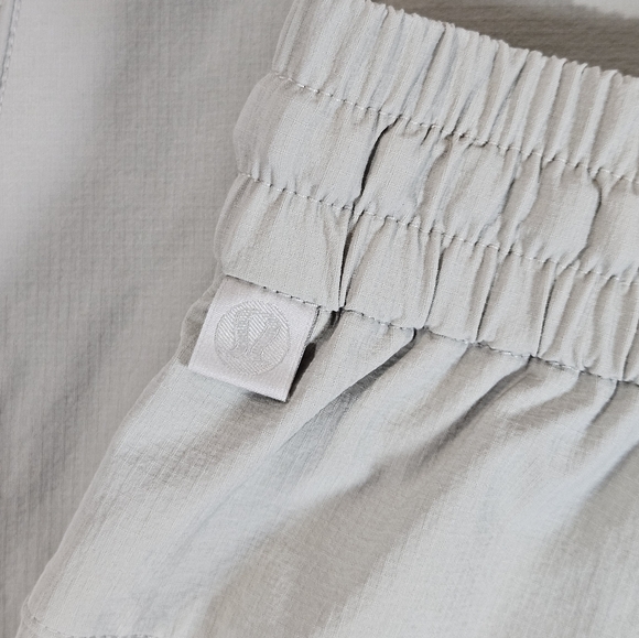 Lululemon Womens Windbreaker Pants Small Light Green Adjustable Athleisure Wear - Picture 4 of 10